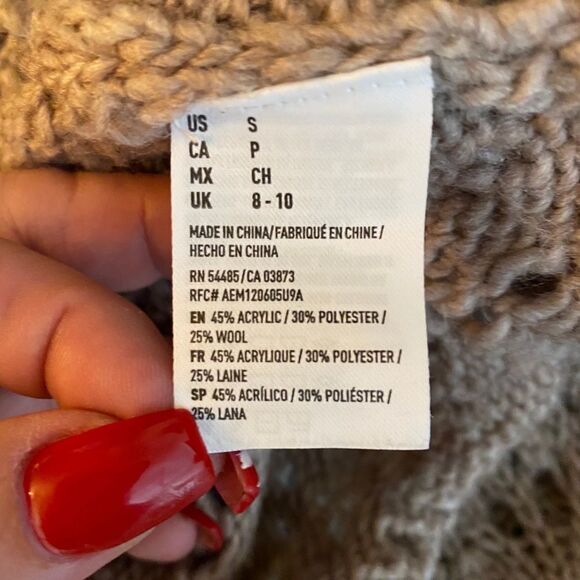 American Eagle Outfitters‎ Sweater - Picture 5 of 8